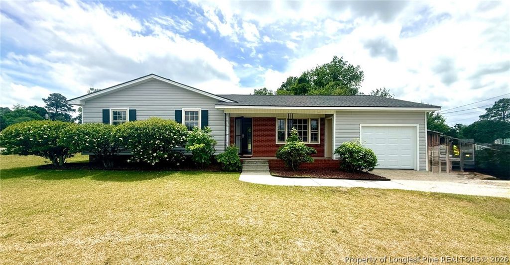 832 Fresno Drive, Fayetteville, NC 28303