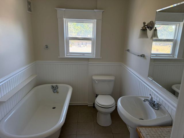 2628 N Stone St, Spokane, WA 99207