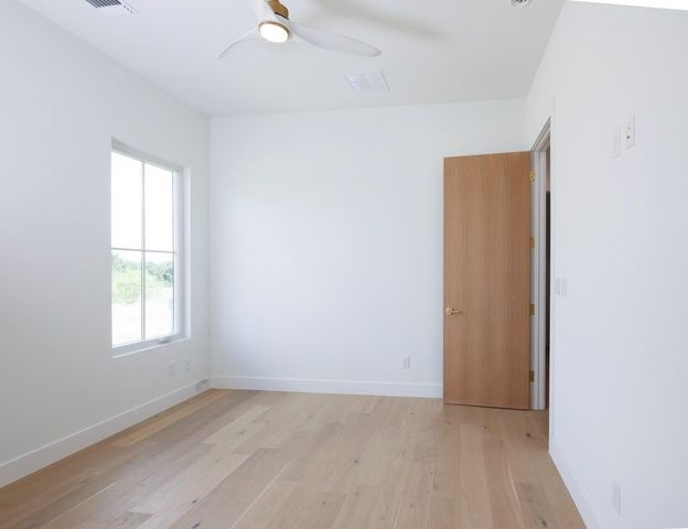 1005 Cimarron Hills TRL W, Georgetown, TX 78628