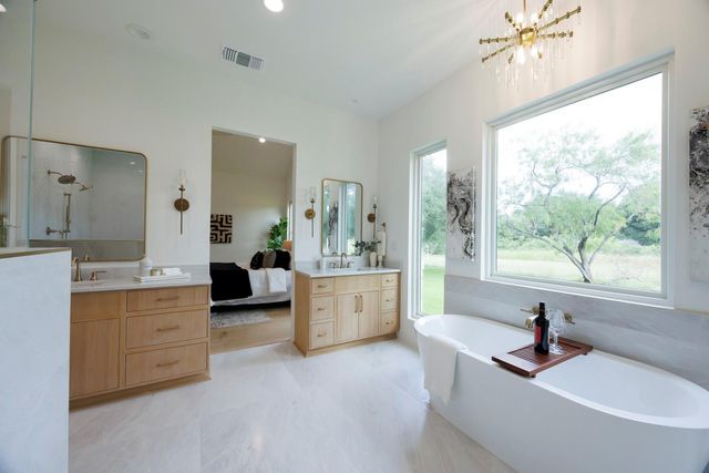 1005 Cimarron Hills TRL W, Georgetown, TX 78628