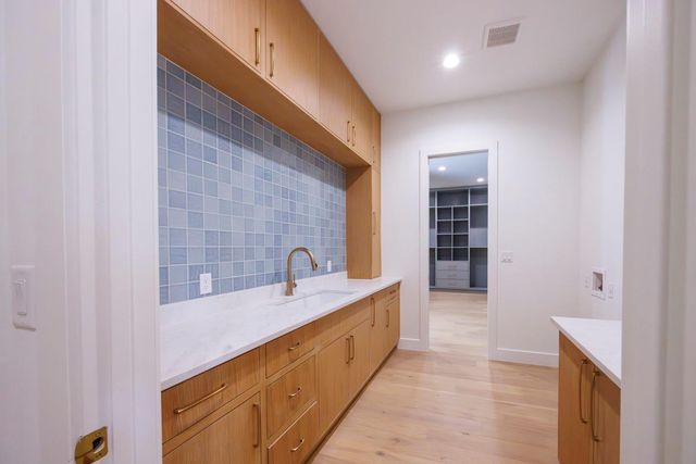 1005 Cimarron Hills TRL W, Georgetown, TX 78628