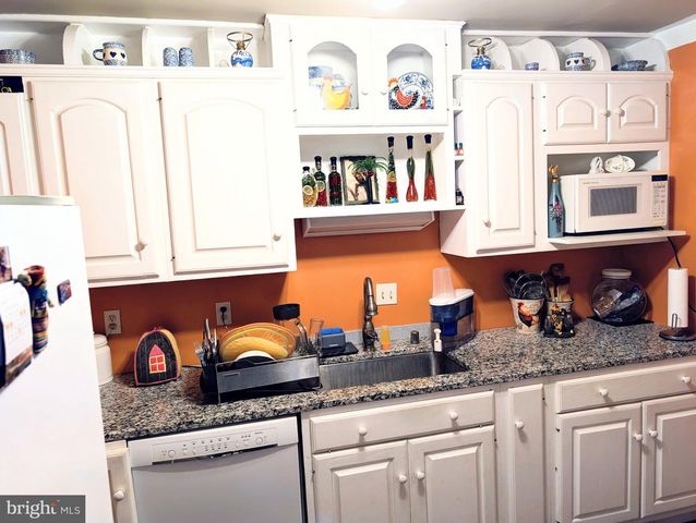 9824 TOWN LN, Manassas, VA 20110