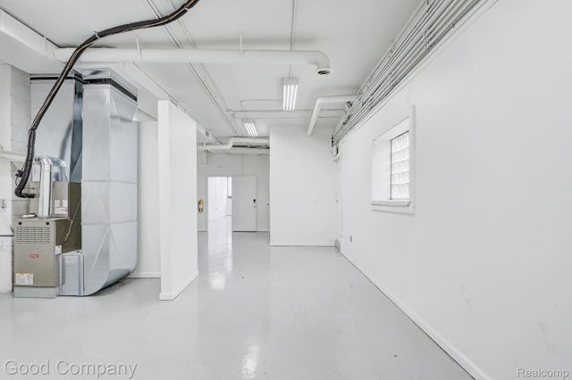 23833 John R Road, Hazel Park, MI 48030