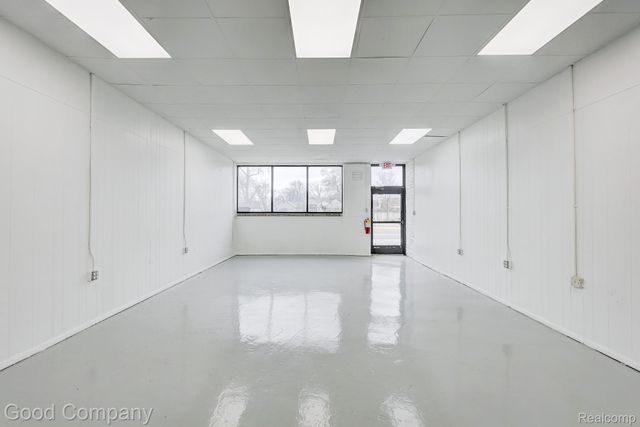 23833 John R Road, Hazel Park, MI 48030