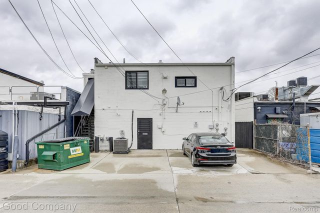 23833 John R Road, Hazel Park, MI 48030