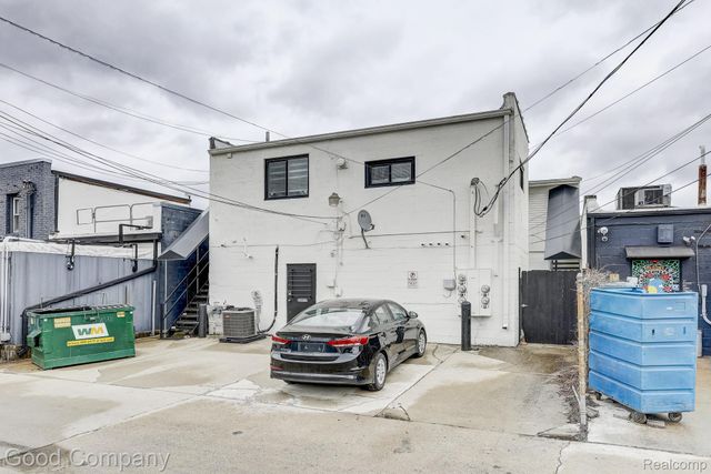 23833 John R Road, Hazel Park, MI 48030