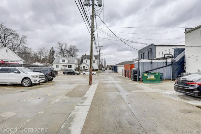 23833 John R Road, Hazel Park, MI 48030