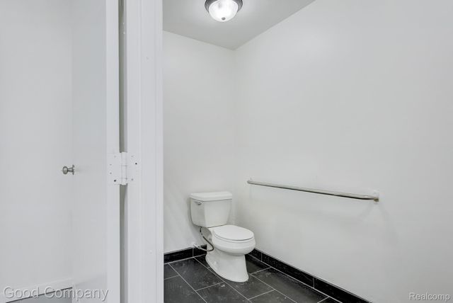 23833 John R Road, Hazel Park, MI 48030