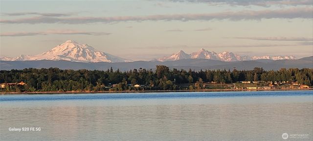 2339 N Nugent Road, Lummi Island, WA 98262