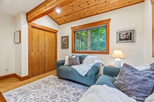 2339 N Nugent Road, Lummi Island, WA 98262