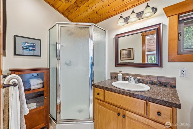 2339 N Nugent Road, Lummi Island, WA 98262