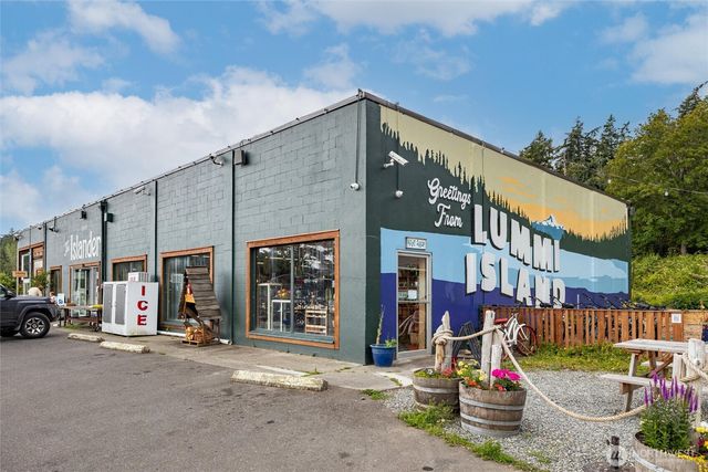 2339 N Nugent Road, Lummi Island, WA 98262