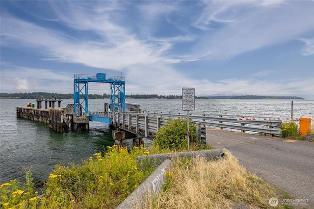 2339 N Nugent Road, Lummi Island, WA 98262