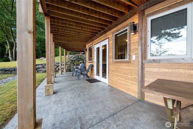 2339 N Nugent Road, Lummi Island, WA 98262