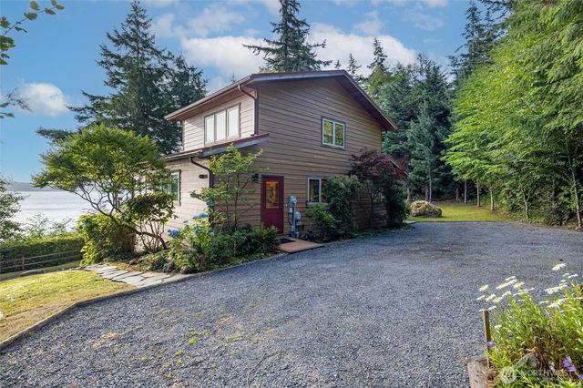 2339 N Nugent Road, Lummi Island, WA 98262