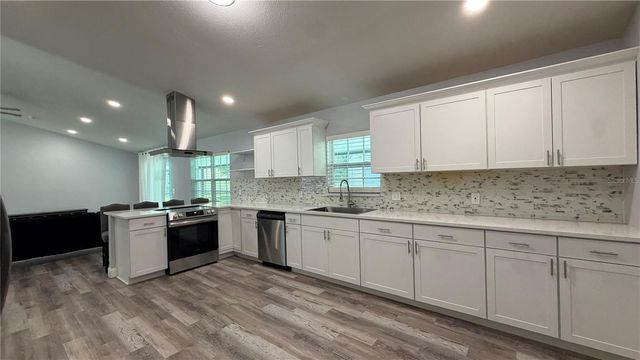 6120 CENTENNIAL DRIVE, Orlando, FL 32808