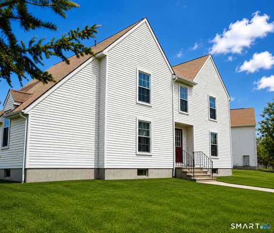 14 Pinney Street 11, Ellington, CT 06029