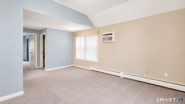 14 Pinney Street 11, Ellington, CT 06029