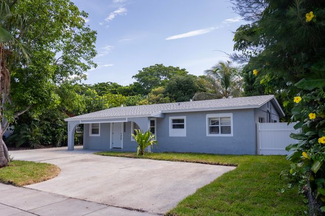 1830 NE 2ND Lane NE, Boynton Beach, FL 33435