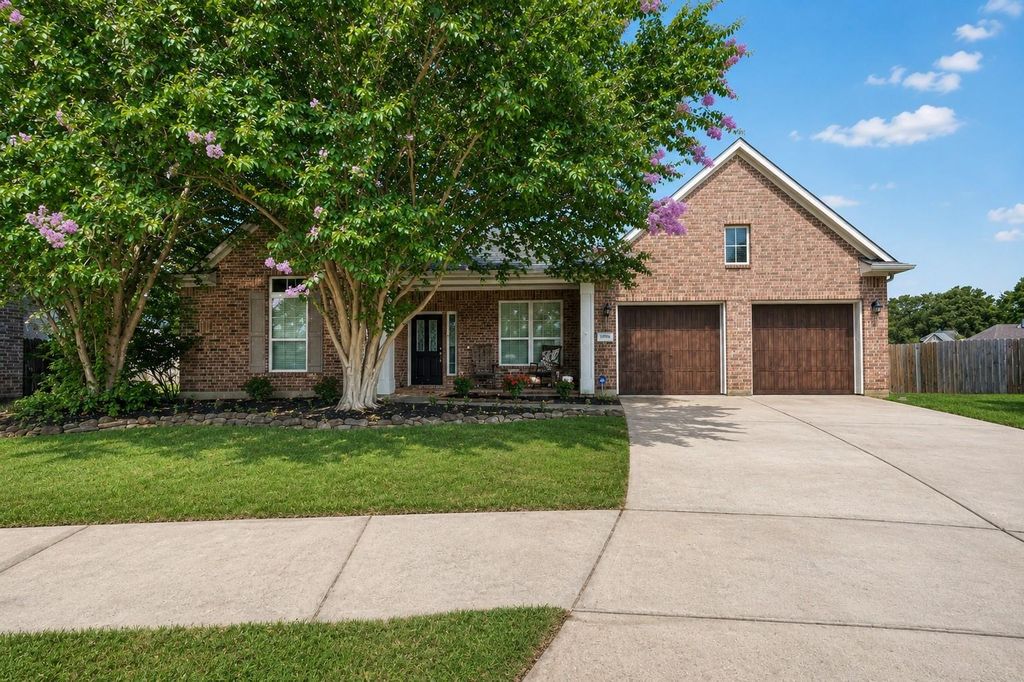 17906 Norwood Oaks Drive, Spring, TX 77379