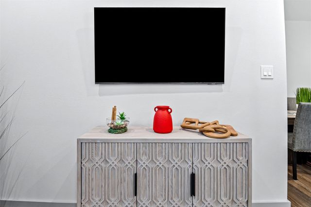 829 N Emile Street, Houston, TX 77020