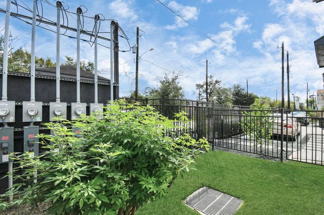 829 N Emile Street, Houston, TX 77020