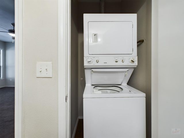 3839 Dry Creek DR 105, Austin, TX 78731