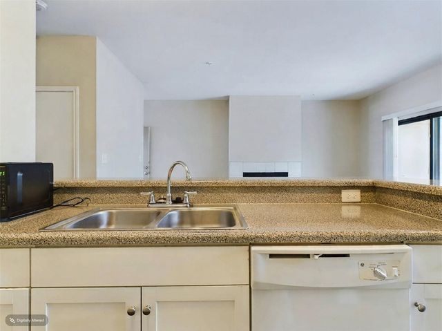 3839 Dry Creek DR 105, Austin, TX 78731
