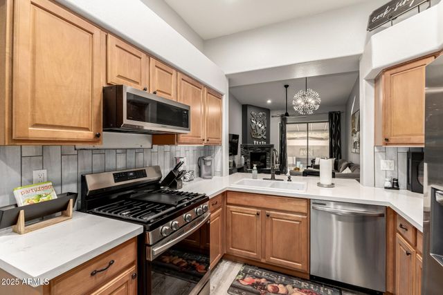 18650 N 91ST Avenue 2201, Peoria, AZ 85382