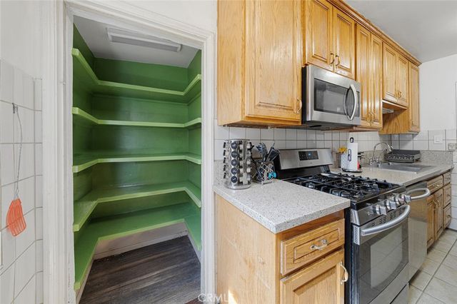 14603 S Aprilia, Compton, CA 90220