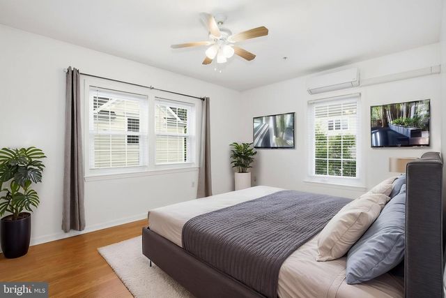 1120 CRESTFIELD DR, Rockville, MD 20850