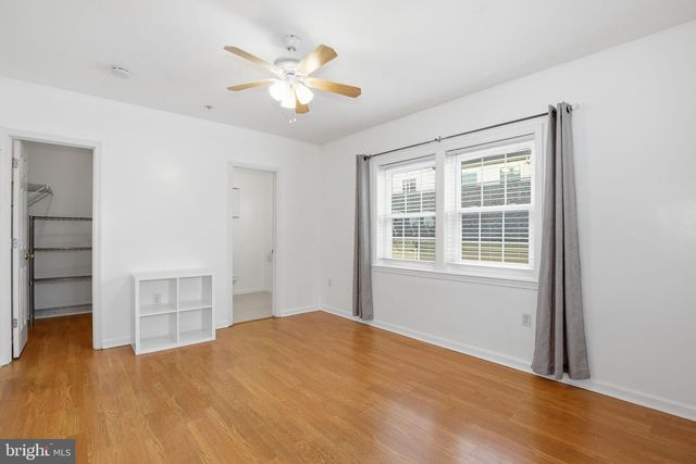 1120 CRESTFIELD DR, Rockville, MD 20850