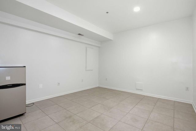 1120 CRESTFIELD DR, Rockville, MD 20850