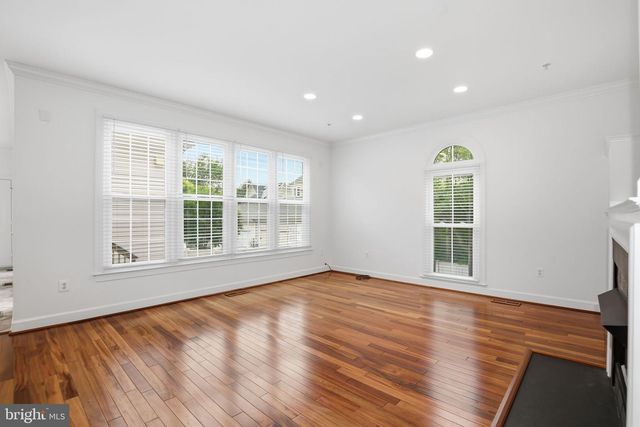 1120 CRESTFIELD DR, Rockville, MD 20850