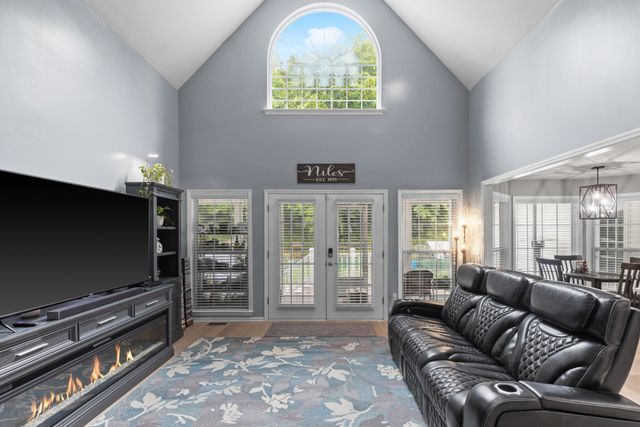 454 Campbell Hollow Rd, Bethpage, TN 37022