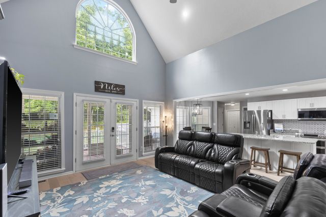 454 Campbell Hollow Rd, Bethpage, TN 37022