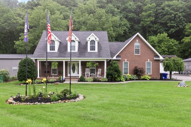 454 Campbell Hollow Rd, Bethpage, TN 37022