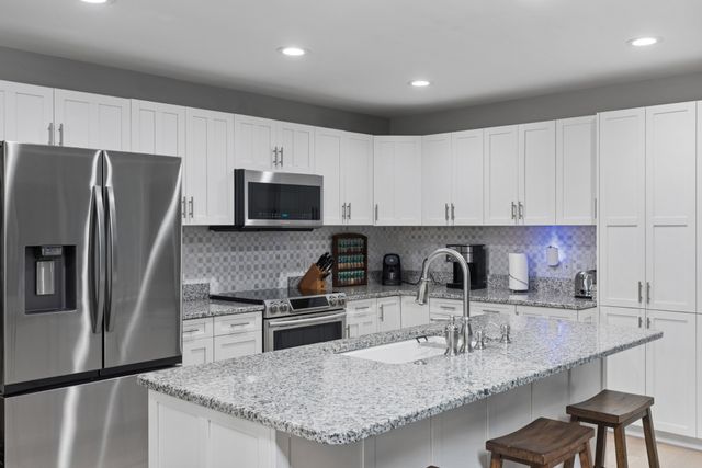 454 Campbell Hollow Rd, Bethpage, TN 37022