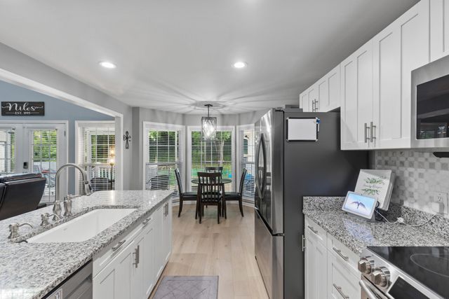 454 Campbell Hollow Rd, Bethpage, TN 37022
