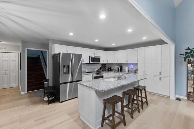 454 Campbell Hollow Rd, Bethpage, TN 37022