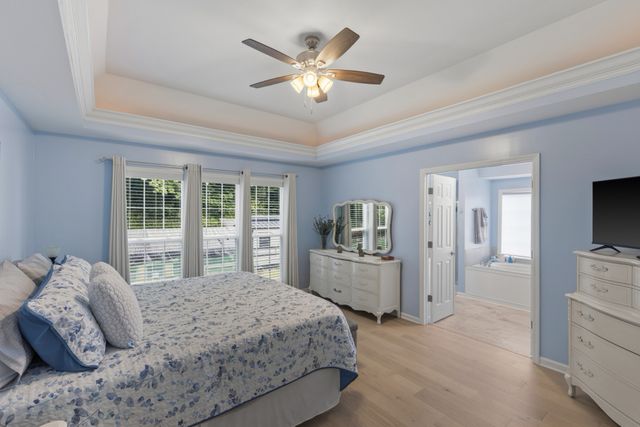 454 Campbell Hollow Rd, Bethpage, TN 37022