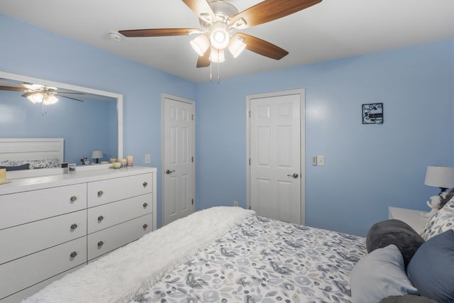 454 Campbell Hollow Rd, Bethpage, TN 37022