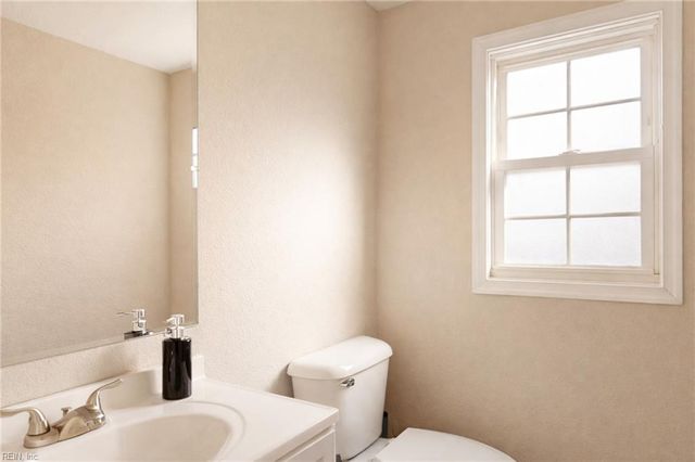 930 19th ST, Newport News, VA 23607