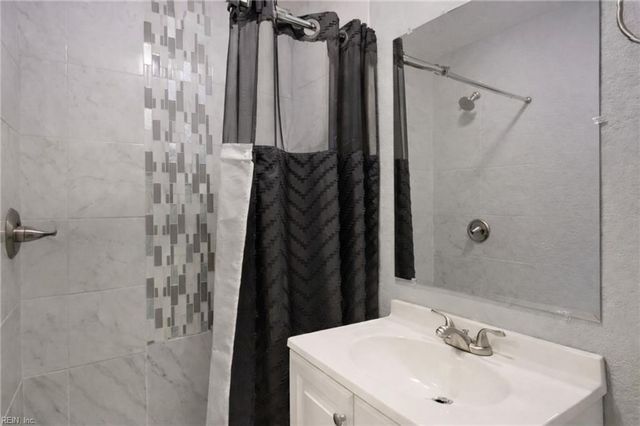 930 19th ST, Newport News, VA 23607