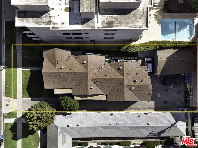 14526 Dickens Street, Sherman Oaks, CA 91403