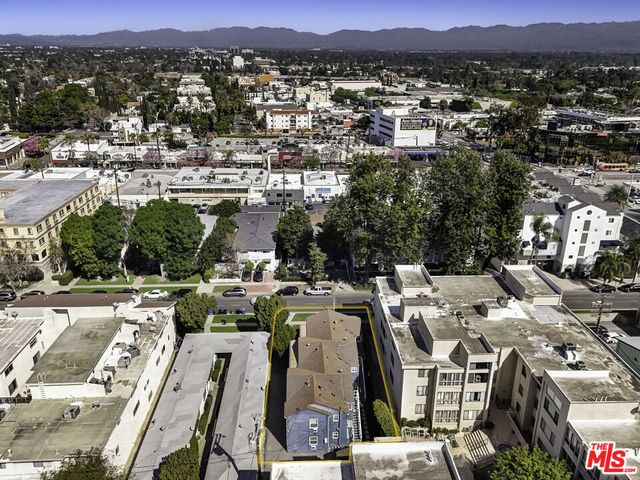 14526 Dickens Street, Sherman Oaks, CA 91403