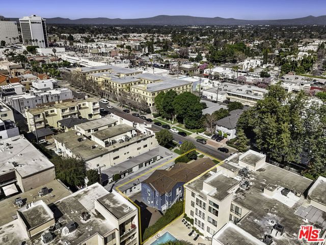 14526 Dickens Street, Sherman Oaks, CA 91403