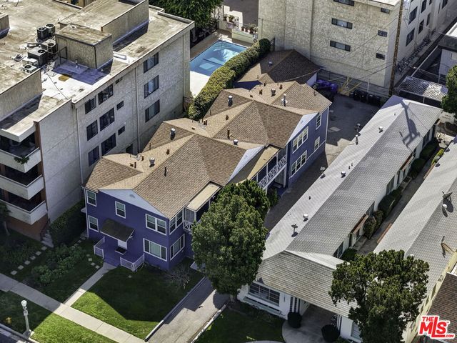 14526 Dickens Street, Sherman Oaks, CA 91403