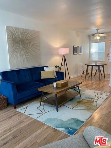 14526 Dickens Street, Sherman Oaks, CA 91403