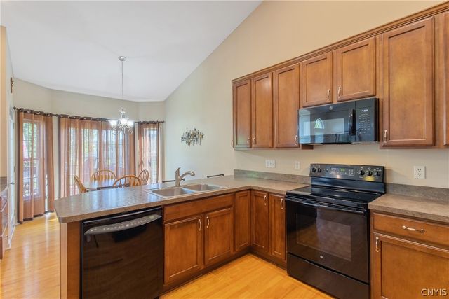 6297 Hessler Farm Path, Cicero, NY 13039
